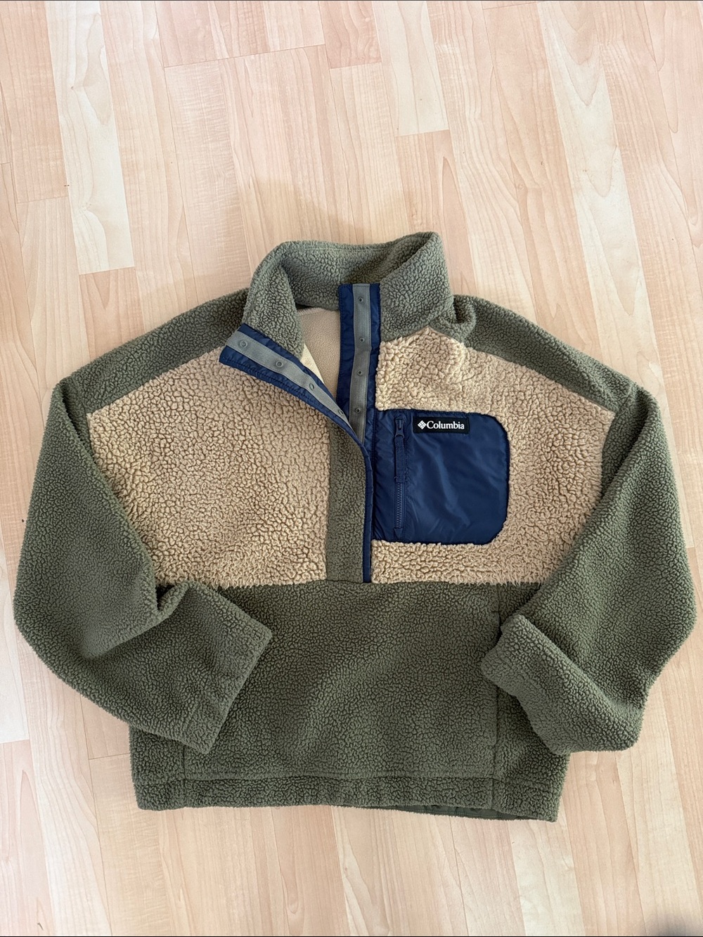 Columbia Olive & Tan Sherpa Pullover with Navy Chest Pocket